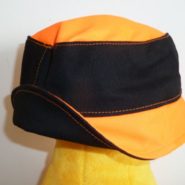 Černo-oranžový pracovní klobouk