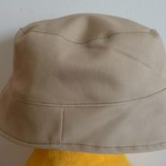 Béžový pracovní klobouk